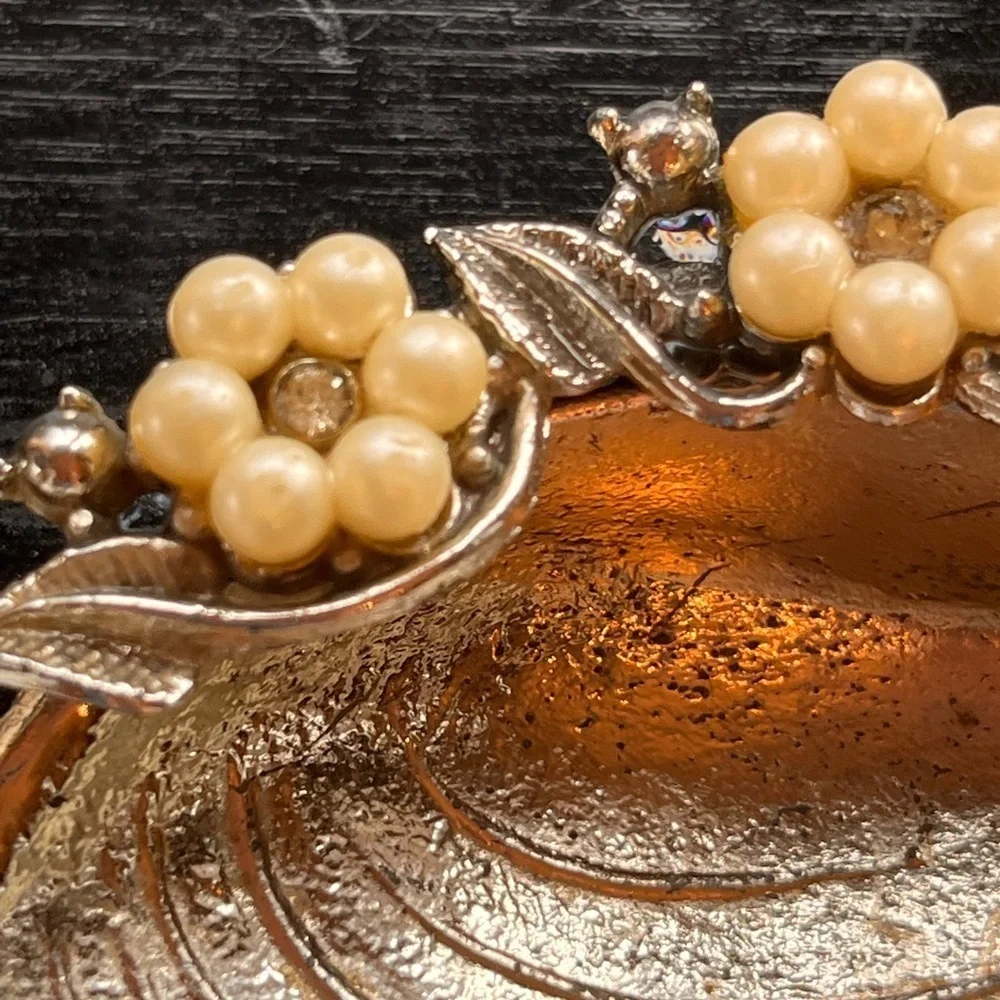 Faux Pearl Rhinestone Clam Shell Seashell Trinket Dish Beach Ocean Decor